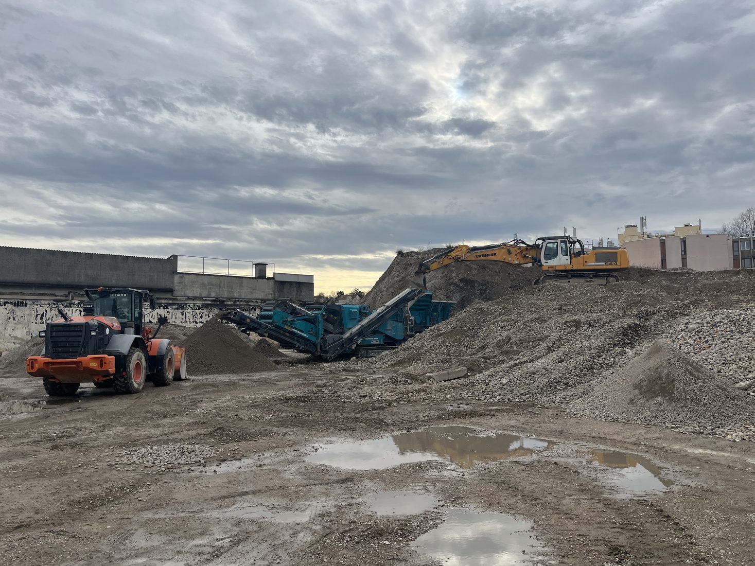 Concassage et criblage de matériaux — MILLOT TP